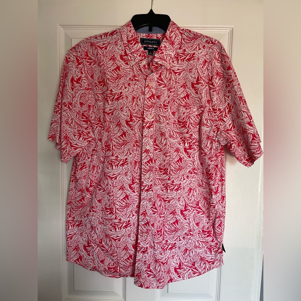 Crown and Ivy Classic fit Red and White Hawaiian Shirt